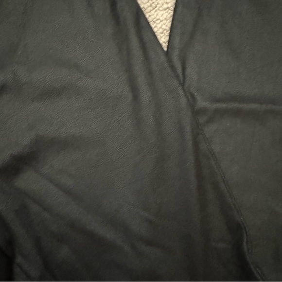 Trouvé from Nordstrom Black Faux Leather Leggings size Medium - Picture 8 of 9